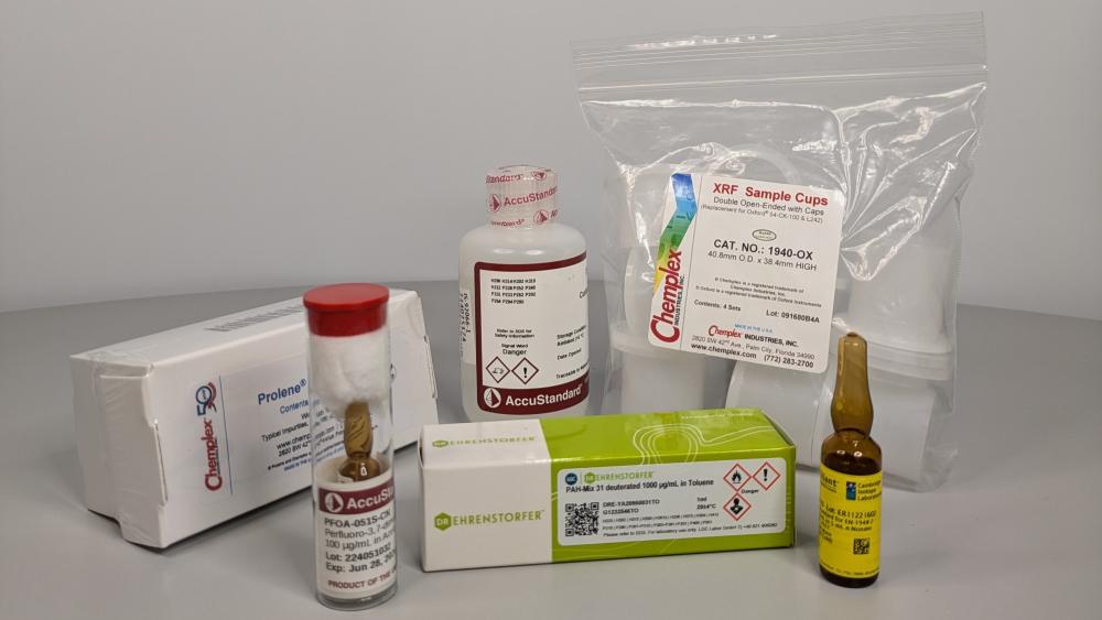 Étalons - Standards